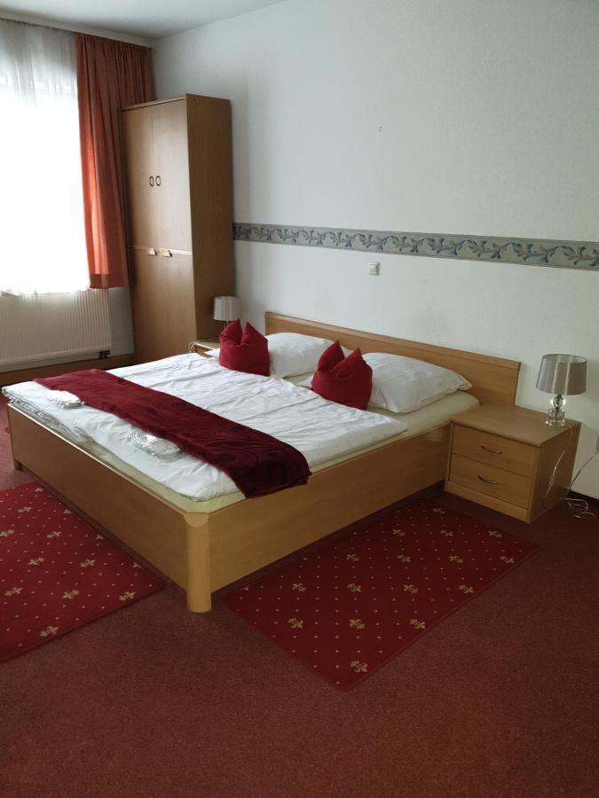 Basic Dreibettzimmer
